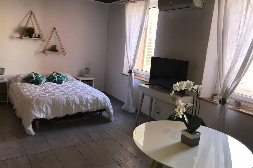 Studio cocooning à 50 m du port Cassis Extérieur photo